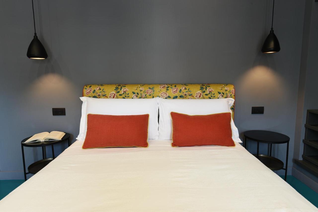 Deluxe Room 1