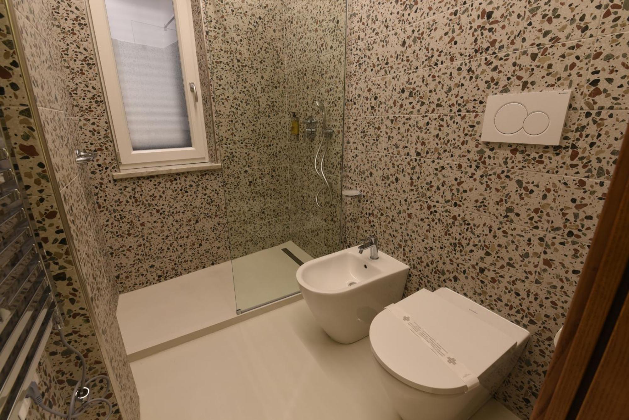 Deluxe Room 4