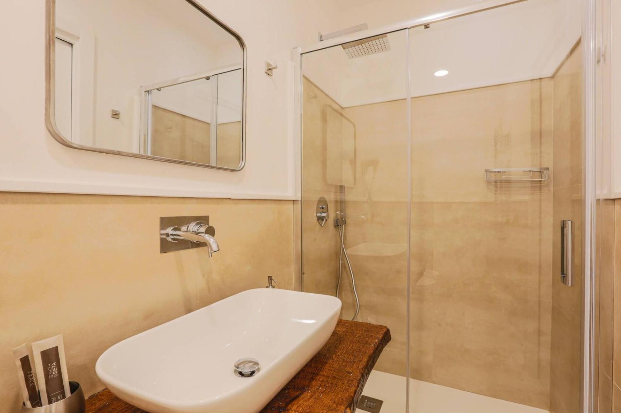 Comfort Driepersoonskamer met Douche