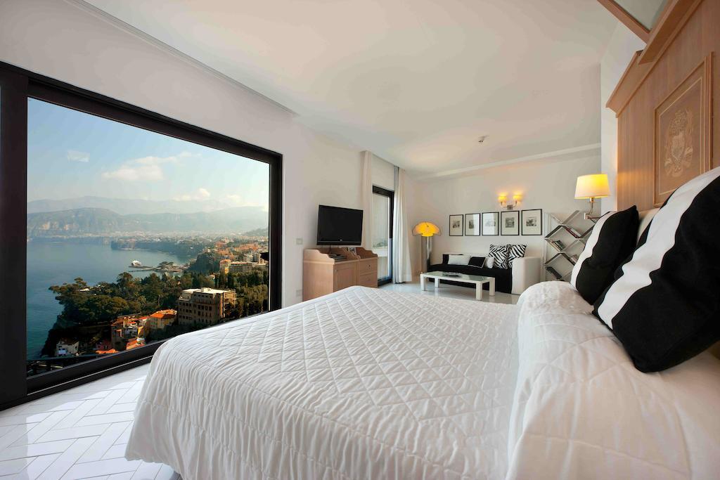 Junior Suite met Balkon en Uitzicht op Zee