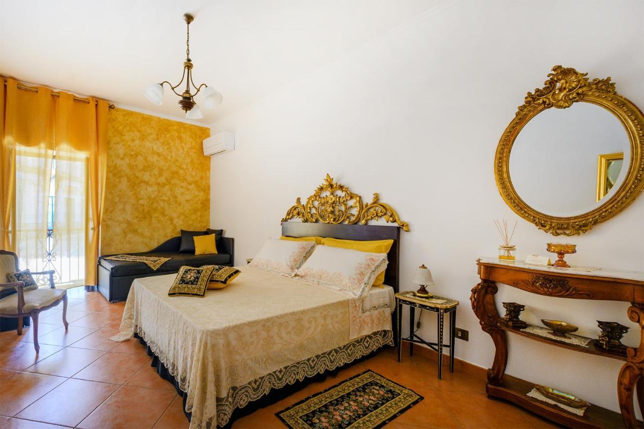 Deluxe Double Room (2 Adults + 1 Child)