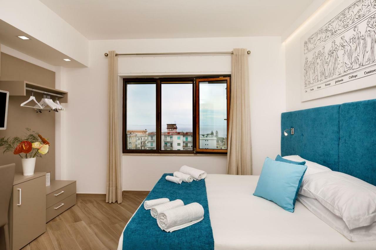 Deluxe Double or Twin Room Sea View,807063228:JPEG