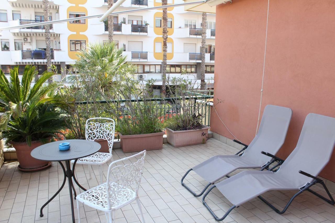 Tweepersoonskamer met Terras