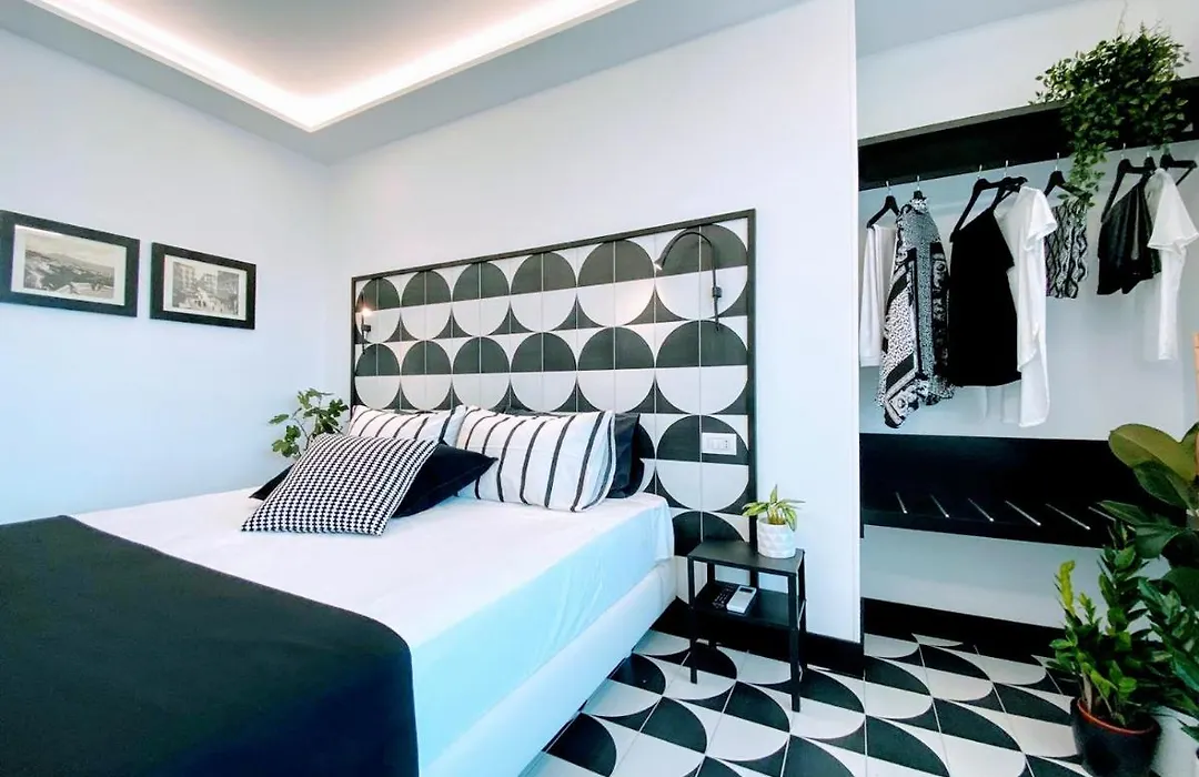 Nerobianco B&B Sorrento-1