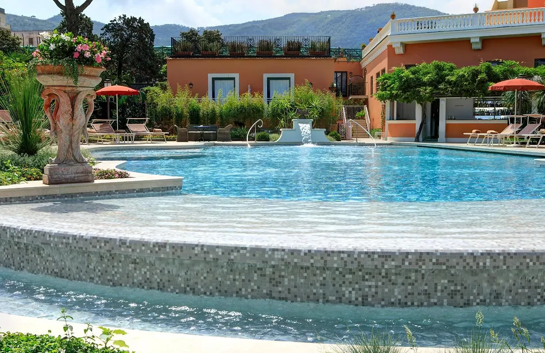 Grand Hotel Royal-1