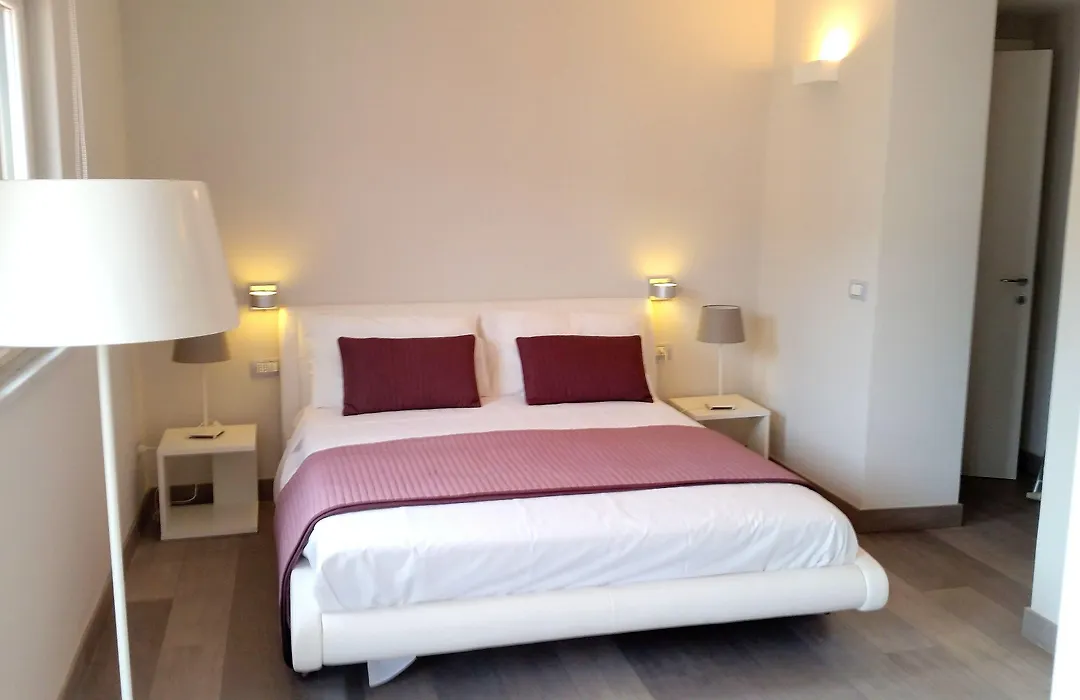 B&B Unique-1
