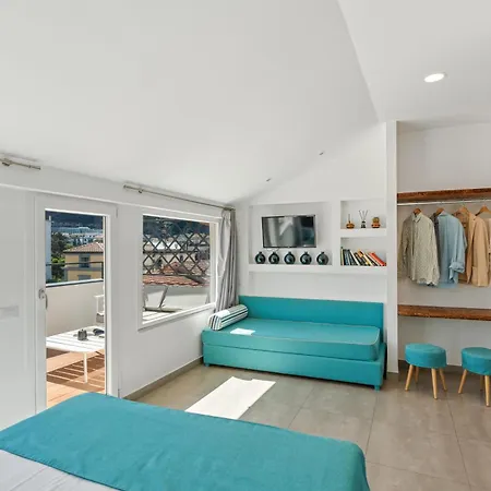 Boutique Suites 186-3