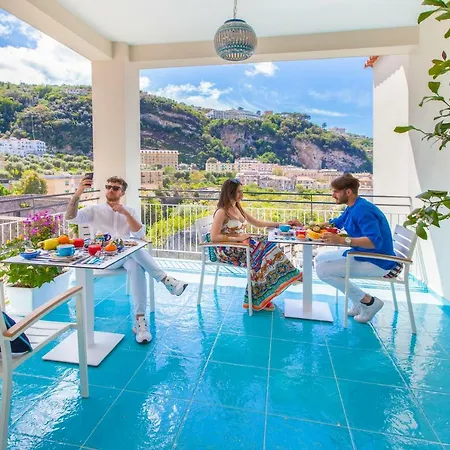 Yourhome - Sersale Suites-2